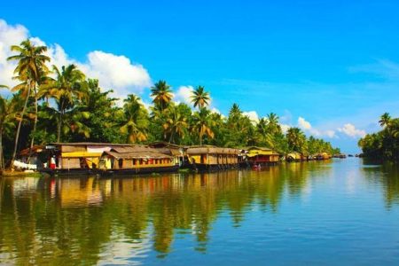 Kerala Backwaters & Hill Stations Tour